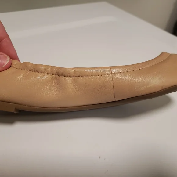 Tory Burch Tan Leather Flats w/Logo Sz 8M - Picture 4 of 10